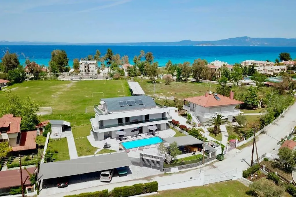 V Luxury Suites Pefkochori